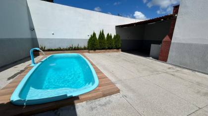 Imóvel mobiliado com piscina no CENTRO de Itabaiana, para residência e/ou comércio, 15 vagas de garagem