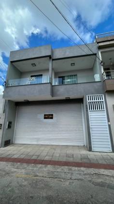 Imóvel mobiliado com piscina no CENTRO de Itabaiana, para residência e/ou comércio, 15 vagas de garagem