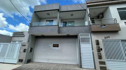 Imóvel mobiliado com piscina no CENTRO de Itabaiana, para residência e/ou comércio, 15 vagas de garagem