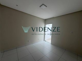 Casa á Venda - Portal do Lago