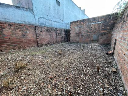Terreno com paredes elevadas à venda no bairro Miguel Teles de Mendonça em Itabaiana