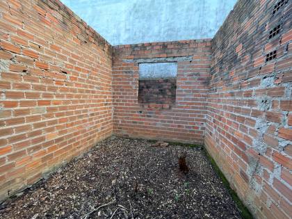 Terreno com paredes elevadas à venda no bairro Miguel Teles de Mendonça em Itabaiana