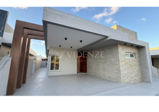 Casa DE ALTO PADRÃO à Venda no Condomínio Heitor Villa Lobos, em Itabaiana