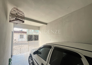 Casa à Venda, no Bairro Serrano, próximo a Churrascaria de Gilsinho, em Itabaiana