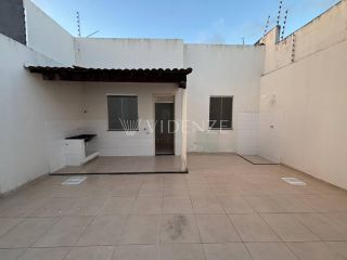Aluga-se Casa no Loteamento Heitor Villa Lobos em Itabaiana/SE