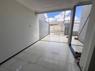 Casa à Venda próximo ao Shopping, no Loteamento Le Corbusier, no bairro Oviedo Teixeira em Itabaiana