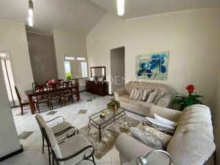Casa à Venda próximo ao Atakarejo, no bairro Anízio Amâncio em Itabaiana/SE