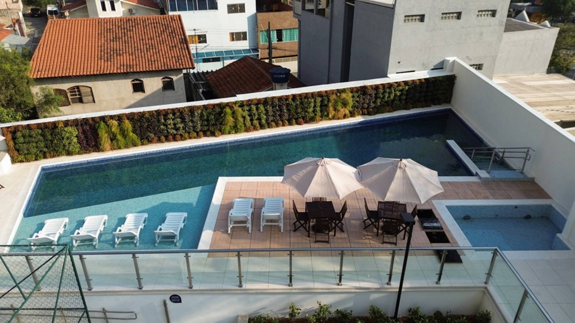 Apartamento no bairro Gopouva