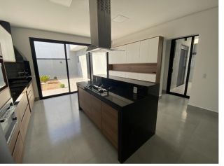 Casa em Condomínio no bairro Jardim Residencial Viena