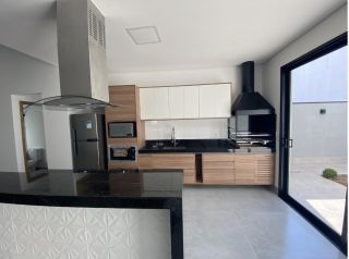 Casa em Condomínio no bairro Jardim Residencial Viena