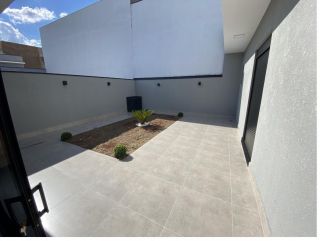 Casa em Condomínio no bairro Jardim Residencial Viena