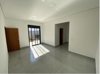 Casa em Condomínio no bairro Jardim Residencial Viena