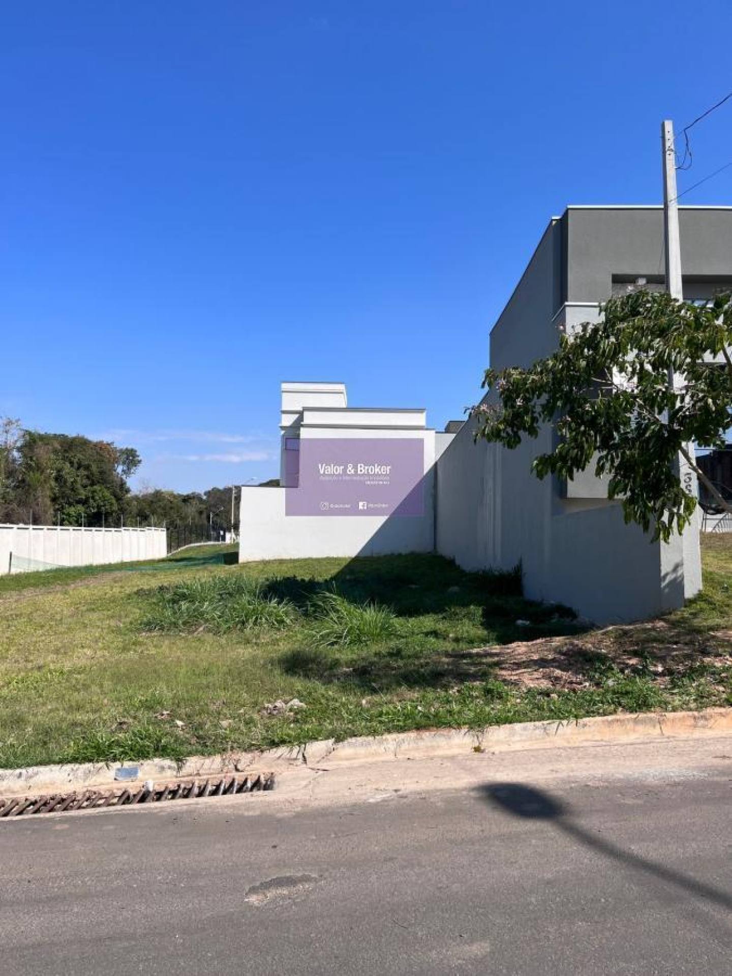 Apartamento no bairro Mansões Santo Antônio