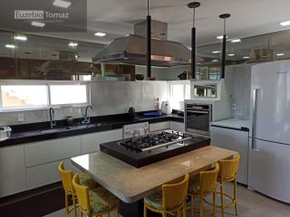 Temporada de luxo a beira mar