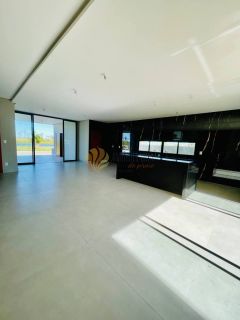 Casa de Alto Padrão à Venda - Alphaville Sergipe