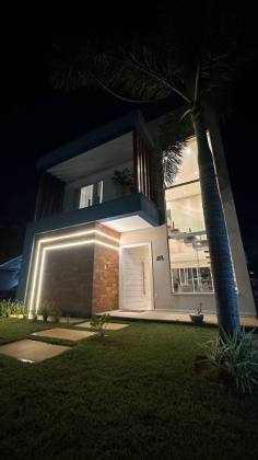 Casa de Condomínio Para Vender com 3/4 sendo 1 suíte master no bairro Robalo em Aracaju