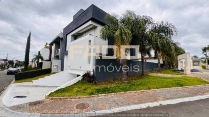 Casa de luxo com 3 suítes e piscina em Santa Felicidade - 353m² - R$ 2.850.000,00