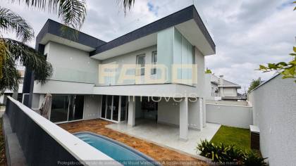 Casa de luxo com 3 suítes e piscina em Santa Felicidade - 353m² - R$ 2.850.000,00