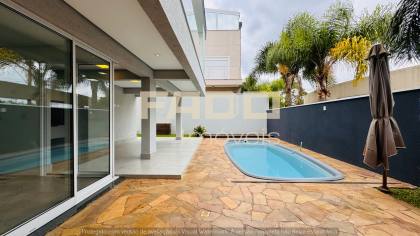 Casa de luxo com 3 suítes e piscina em Santa Felicidade - 353m² - R$ 2.850.000,00
