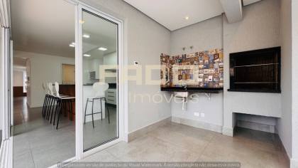 Casa de luxo com 3 suítes e piscina em Santa Felicidade - 353m² - R$ 2.850.000,00