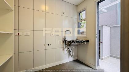 Casa de luxo com 3 suítes e piscina em Santa Felicidade - 353m² - R$ 2.850.000,00