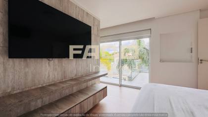 Casa de luxo com 3 suítes e piscina em Santa Felicidade - 353m² - R$ 2.850.000,00
