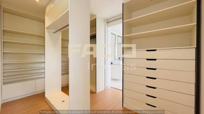 Casa de luxo com 3 suítes e piscina em Santa Felicidade - 353m² - R$ 2.850.000,00