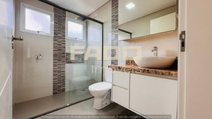 Casa de luxo com 3 suítes e piscina em Santa Felicidade - 353m² - R$ 2.850.000,00