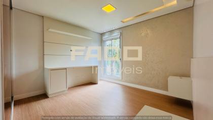 Casa de luxo com 3 suítes e piscina em Santa Felicidade - 353m² - R$ 2.850.000,00