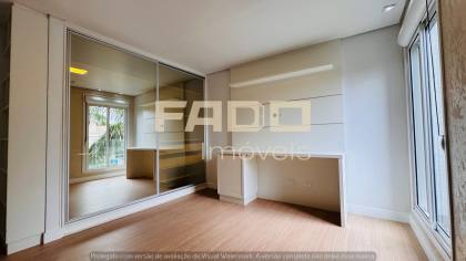 Casa de luxo com 3 suítes e piscina em Santa Felicidade - 353m² - R$ 2.850.000,00