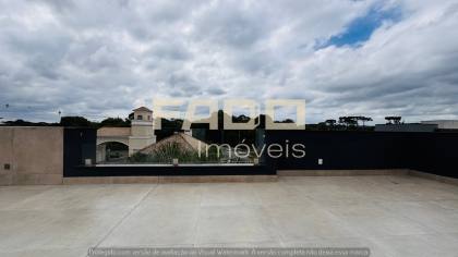 Casa de luxo com 3 suítes e piscina em Santa Felicidade - 353m² - R$ 2.850.000,00