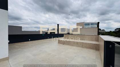 Casa de luxo com 3 suítes e piscina em Santa Felicidade - 353m² - R$ 2.850.000,00