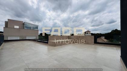 Casa de luxo com 3 suítes e piscina em Santa Felicidade - 353m² - R$ 2.850.000,00