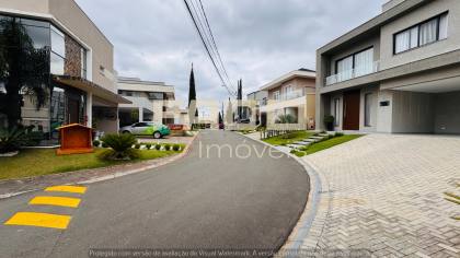 Casa de luxo com 3 suítes e piscina em Santa Felicidade - 353m² - R$ 2.850.000,00