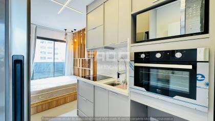 Studio mobiliado no Centro de Curitiba — 22 m², rooftop com piscina — R$ 2.700/mês