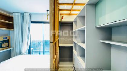 Studio mobiliado no Centro de Curitiba — 22 m², rooftop com piscina — R$ 2.700/mês