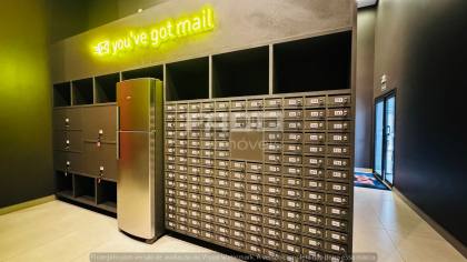 Studio mobiliado no Centro de Curitiba — 22 m², rooftop com piscina — R$ 2.700/mês