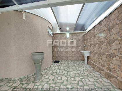 Casa térrea para alugar em Uberaba (Curitiba/PR) — R$ 2.500/mês