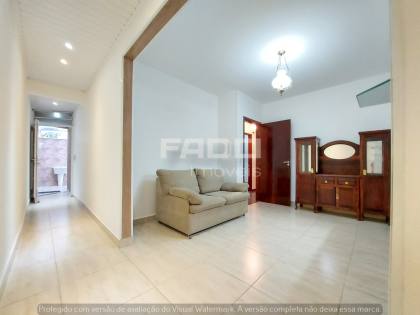 Casa térrea para alugar em Uberaba (Curitiba/PR) — R$ 2.500/mês