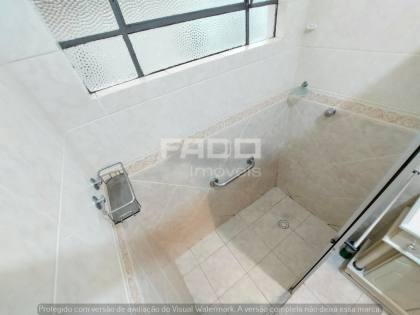 Casa térrea para alugar em Uberaba (Curitiba/PR) — R$ 2.500/mês