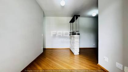 Apartamento 2 Quartos com Sacada e Churrasqueira no Uberaba - Curitiba/PR