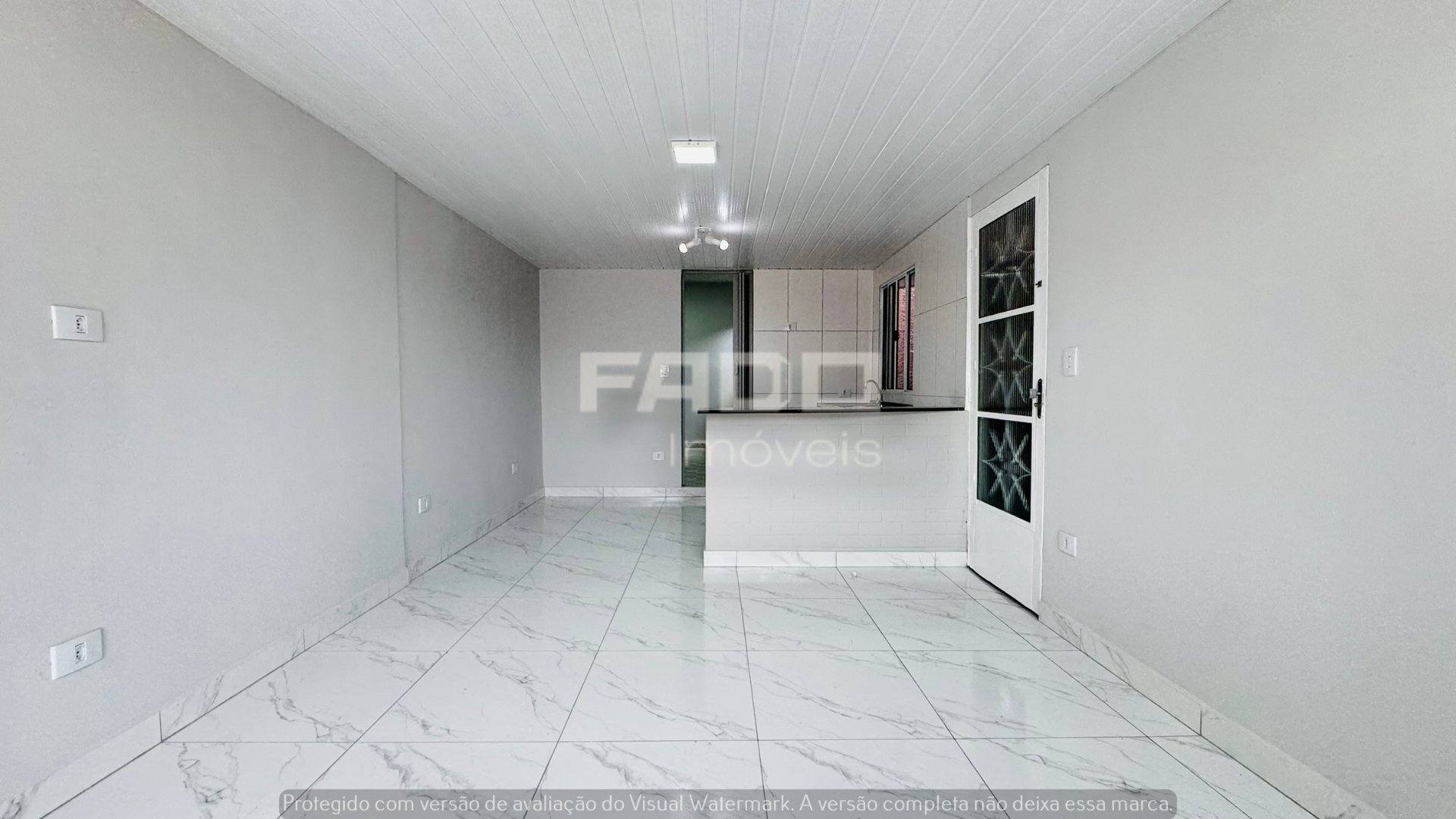 Casa tipo quitinete com churrasqueira no Boqueirão – Curitiba/PR – R$ 1.566 - Vaga inclusa