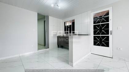 Casa tipo quitinete com churrasqueira no Boqueirão – Curitiba/PR – R$ 1.566 - Vaga inclusa