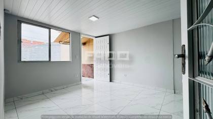 Casa tipo quitinete com churrasqueira no Boqueirão – Curitiba/PR – R$ 1.566 - Vaga inclusa