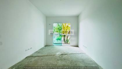 Sobrado Triplex à venda no Uberaba – 169m², ático amplo e 3 quartos – R$ 769.000