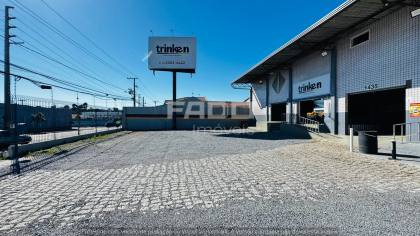 Barracão/Galpão Comercial 533 m² com Mezanino para alugar, Doca e Pé-Direito 6m — Guaíra, Curitiba/PR