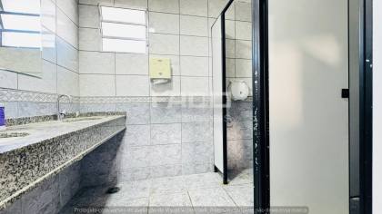 Barracão/Galpão Comercial 533 m² com Mezanino para alugar, Doca e Pé-Direito 6m — Guaíra, Curitiba/PR