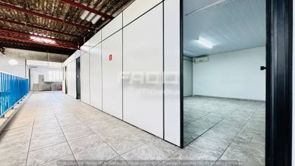 Barracão/Galpão Comercial 533 m² com Mezanino para alugar, Doca e Pé-Direito 6m — Guaíra, Curitiba/PR