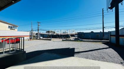 Barracão/Galpão Comercial 533 m² com Mezanino para alugar, Doca e Pé-Direito 6m — Guaíra, Curitiba/PR