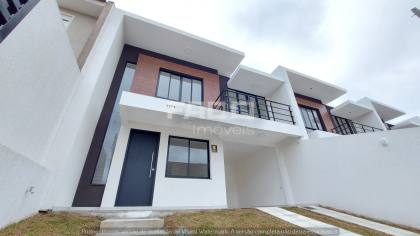 Sobrado com 3 quartos para alugar, 111 m² por R$ 5.000,00/mês - Jardim das Américas - Curitiba/PR